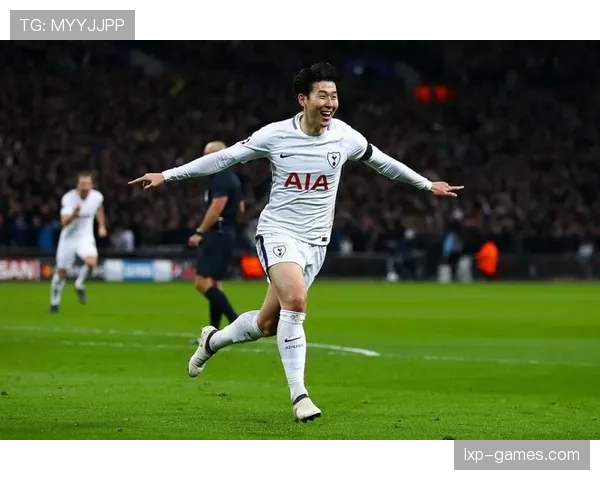 孙兴慜关键进球助热刺小组出线，表现闪耀领衔晋级