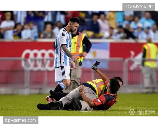 奥彭达反越位建功，助球队斩获关键胜利