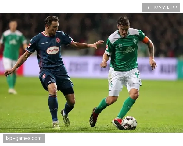 德甲迎来阵容巨变：新星闪耀登场，老将挥手告别，未来格局引关注