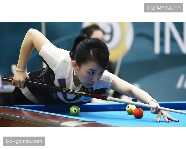 潘晓婷私下穿拖鞋逛超市，谁能想到这是拿过世界冠军的九球天后？